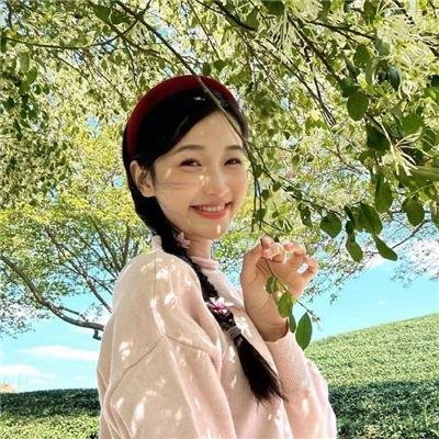 左边最后那栋房子